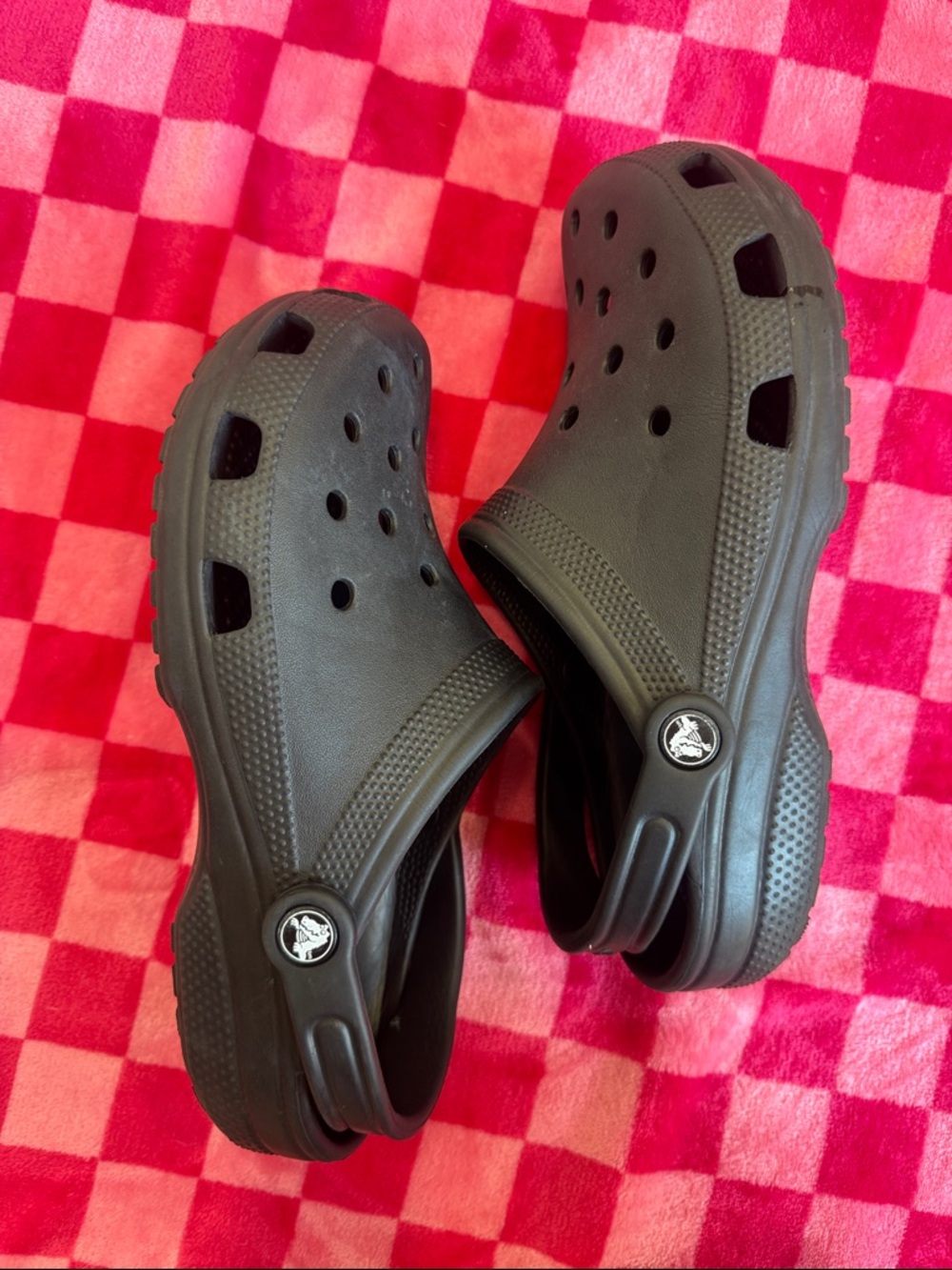 Crocs Classic Black Clogs - Picture 6 of 6